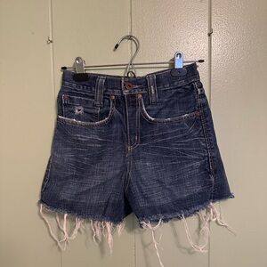Levi’s Frayed Jean Shorts